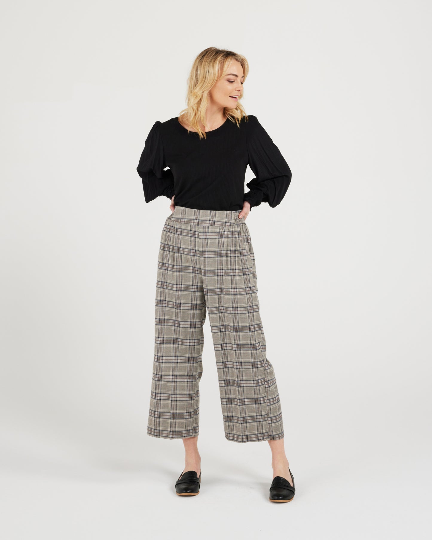 Ashley Pant