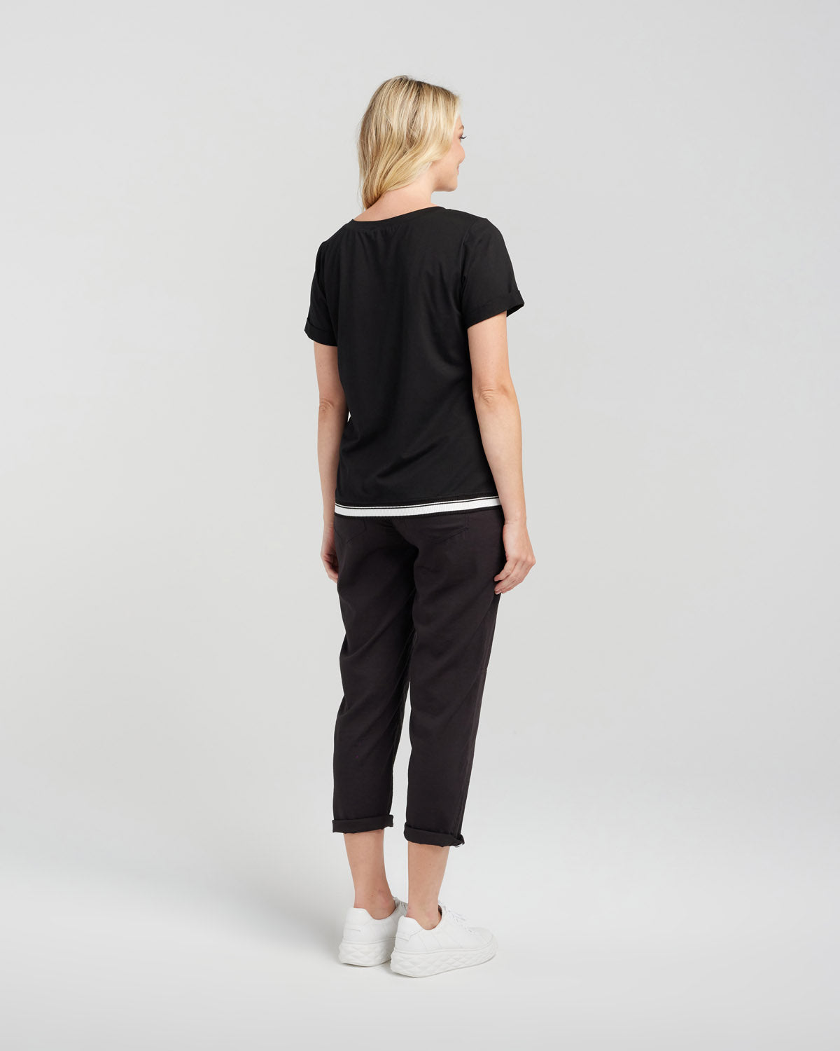 Mia T-Shirt
